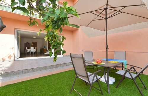 Vallcarca i els Penitents House | Splendid & Superb Park Guell House
