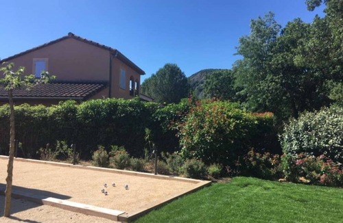 Vallon-Pont-d'Arc Villa | Splendid Vallon-Pont-d'Arc Villa | 5 Bedrooms | Villa Domaine Les Rives