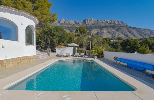 Bernia Villa | Splendid Villa in Altea with Private Swimming Pool