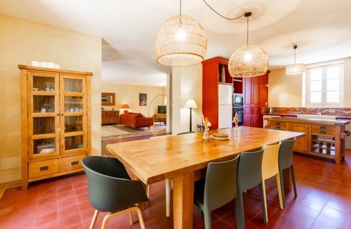 Trebes Apartment | Splendid Wine House, Manor from the 19th century