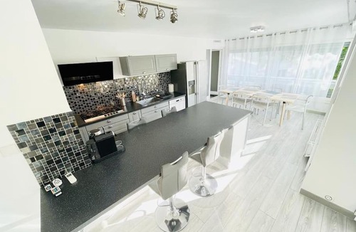 Saint-Genis-Pouilly Apartment | Splendide T6 entièrement rénové