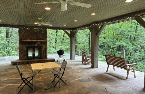 Wiley House | Splendor Mountain Shadow Pavillion