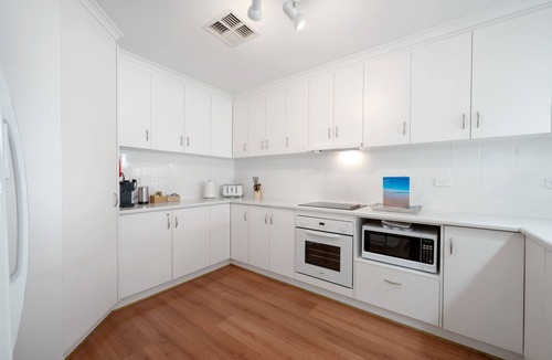 Christies Beach House | Splendour on Esplanade