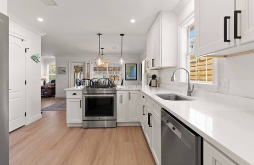 Demere Park House | Splish Splash sleeps 8, with Pool