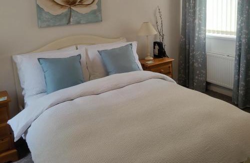 Skegby House | Split Level Bungalow - Sleeps4 - Close to walks