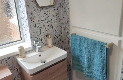 Skegby House | Split Level Bungalow - Sleeps4 - Close to walks