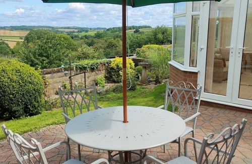 Skegby House | Split Level Bungalow - Sleeps4 - Close to walks