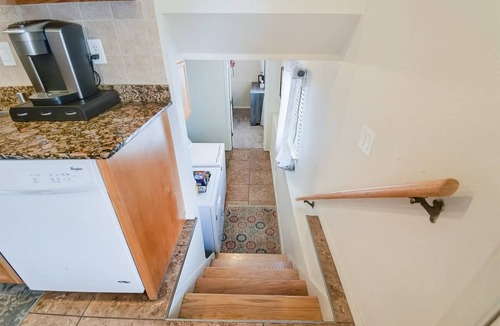 Northeast Heights House | Split Level Luxury Luciana near the Foothills