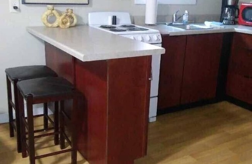 Thompson Cottage | Split Pine a Delightful Cozy Space