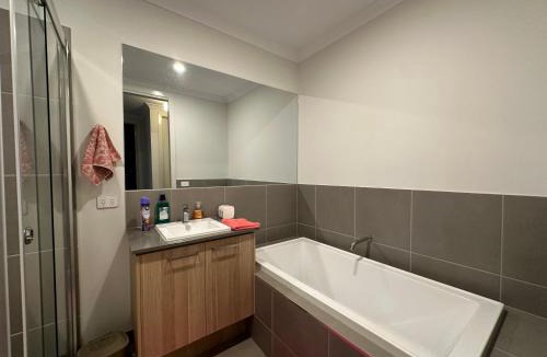 Tarneit House | Splitsvilla