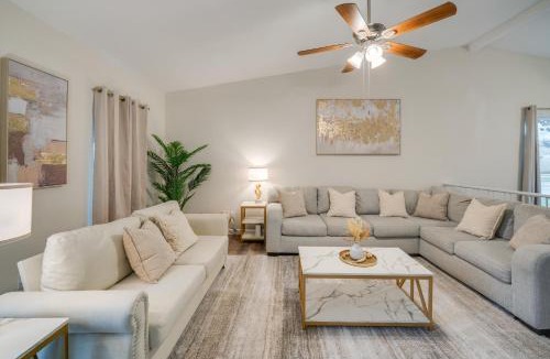 Grand Prairie House | Sports Fan Grand Prairie Base for Families!