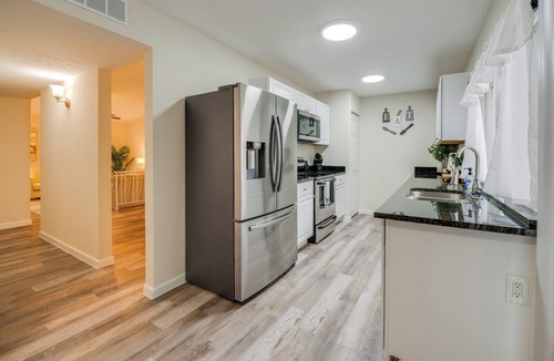 Grand Prairie House | Sports Fan Grand Prairie Base for Families!