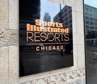 Downtown Chicago Hotel | Sports Illustrated Resorts Chicago