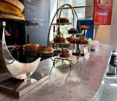 Downtown Chicago Hotel | Sports Illustrated Resorts Chicago