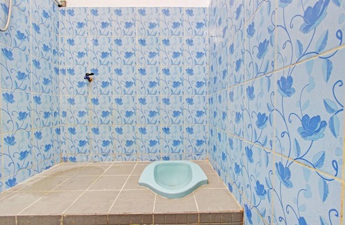 Sei Pinang Hotel | SPOT ON 92179 Latinos House
