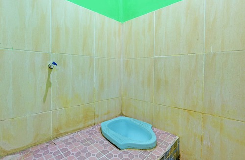 Temon Hotel | SPOT ON 92220 Sari Laut