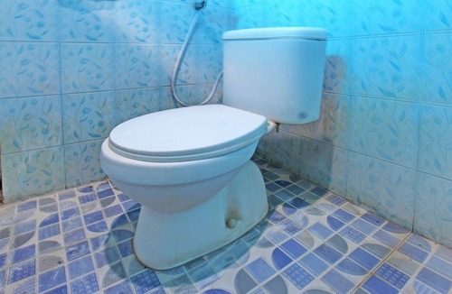 Praya Hotel | SPOT ON 92973 Madani Syariah Guesthouse