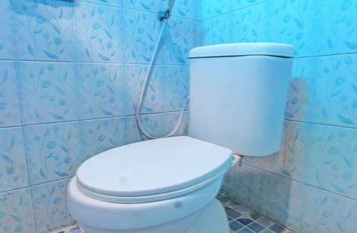 Praya Hotel | SPOT ON 92973 Madani Syariah Guesthouse
