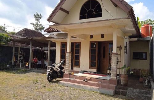 Pakem Hotel | SPOT ON 94317 Omah Pakem Homestay Syariah