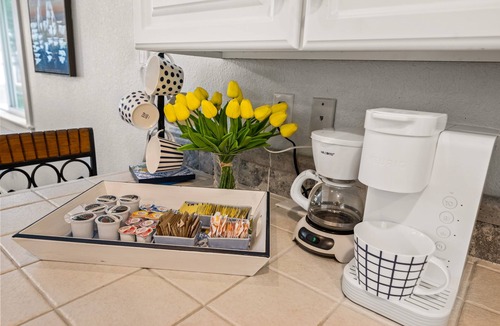 Carolyn Estates House | Spotless 2-Bedroom Cottage, Highly Recommended