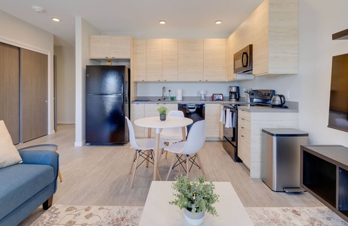 Historic East Village Apartment | Spotless 2BD units near Downtown | Free Parking