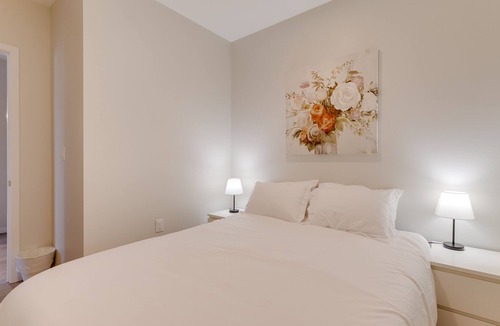 Historic East Village Apartment | Spotless 2BD units near Downtown | Free Parking