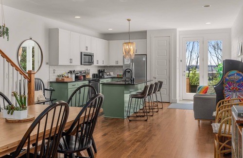 Nashville House | Spotless Gem | Hot Tub | 15 Min to Broadway