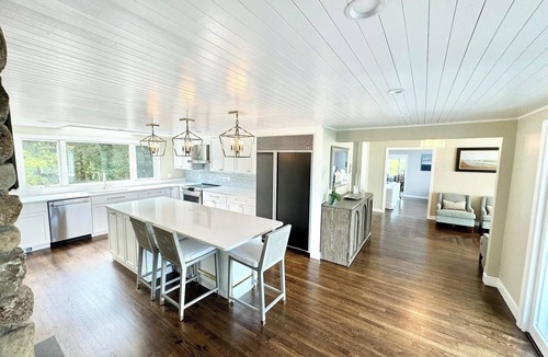 Cohasset House | Sprawling Estate with sparkling pool, walk to beach, all overlooking the ocean!