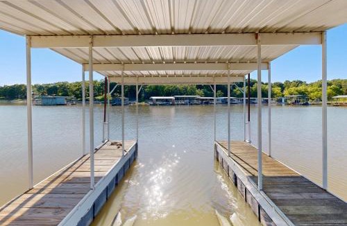 Hoyt House | Sprawling Eufaula Lake Sanctuary w/Dock!