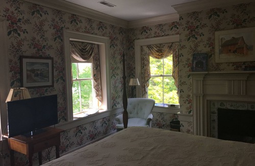 Hanoverton Hotel | Spread Eagle Tavern and Inn