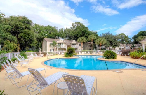 Demere Park Condo | Spring and Summer Specials/Pet Friendly! Close To Beach! Email for Quote!