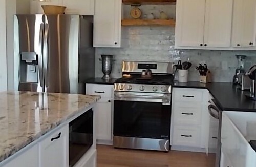 Spring Branch House | Spring Branch Cottages "Mountain Laurel"