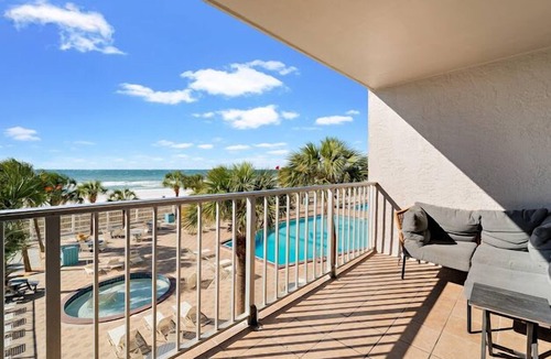 Thomas Drive Condo | 🏝SPRING BREAK - 3RD FLOOR BEACH CHAIRS INCLUDED! Beach Front Fun - PCB
