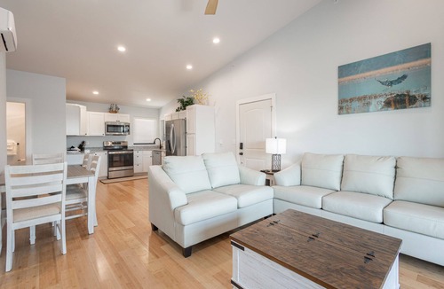 Indian Point Villa | Spring Break Dream-Heated Pool-Hot Tub-Boat Slip!