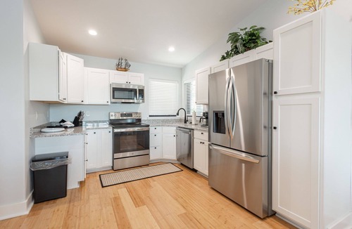 Indian Point Villa | Spring Break Dream-Heated Pool-Hot Tub-Boat Slip!