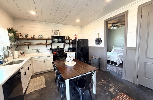 Spring Branch Other | Spring Break | Hot Tub, Pool, Farm Stay