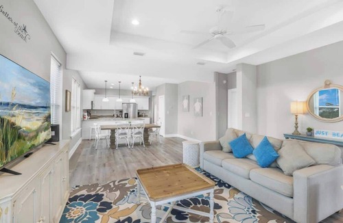 Orange Beach Apartment | Spring Break Ready: 3BR, 2BA, Pool, Beach