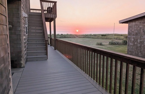 Grayland House | Spring Clamming! Spacious, Serene Grayland Beach Oceanfront! Wifi, Workspaces
