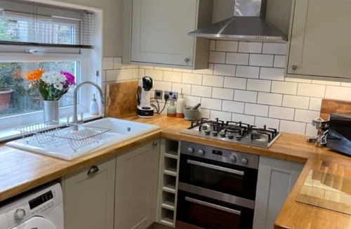 Trawden Cottage | Spring Cottage 2BR Escape - Garden, Coffee Machine, Self Check-in