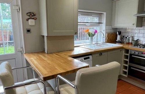 Trawden Cottage | Spring Cottage 2BR Escape - Garden, Coffee Machine, Self Check-in