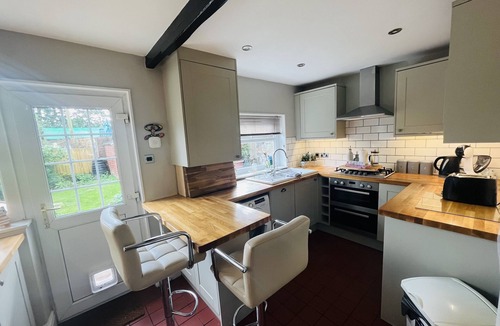 Trawden Cottage | Spring Cottage 2BR Escape - Garden, Coffee Machine, Self Check-in