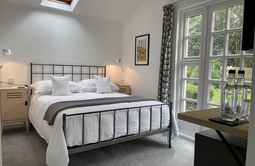 Probus Bed & Breakfast | Spring Cottage B&B