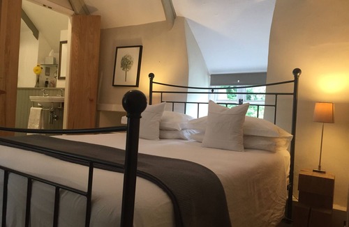 Probus Bed & Breakfast | Spring Cottage B&B