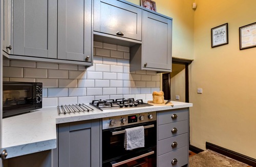 Tunstall House | Spring Cottage by Interhome