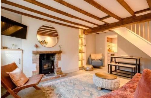 Bretforton House | Spring Cottage Bretforton