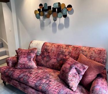 Bretforton House | Spring Cottage Bretforton