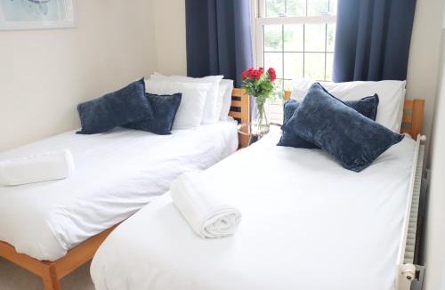 Penistone House | Spring Cottage