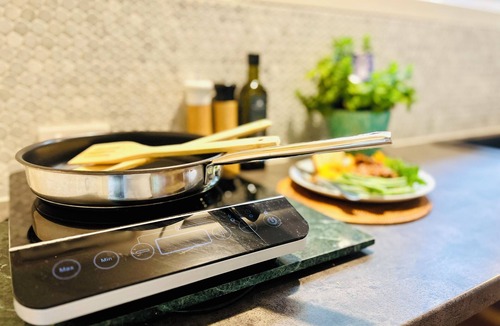 Torquay Apartment | Spring Creek Studio Torquay - A Hidden Gem