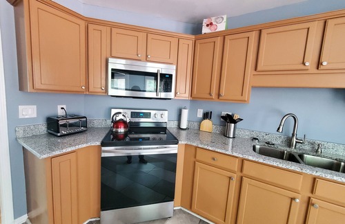 Conyers House | Spring Creek Retreat UNIT-A 3bd/2bath