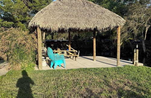 Chassahowitzka House | Spring-Fed River, Manatees, Boat Slip, Gulf access, scalloping, golf course.